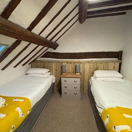 فيلا The Barn At Geufron Farm - Dog Friendly - Nr Tywyn Bryn-crug المظهر الخارجي الصورة